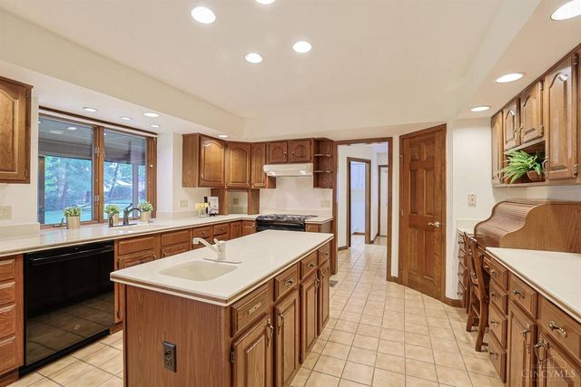 9202 Souffle Circle, Symmes Twp, OH 45140