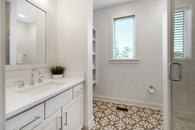 1020 Wedgewood Ave, Nashville, TN 37203