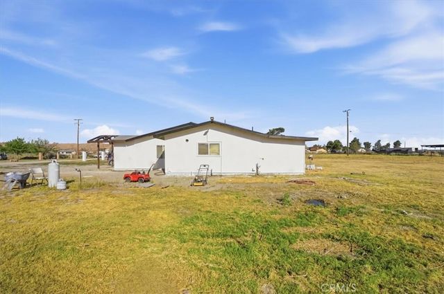 1163 Smith, Adelanto, CA 92301