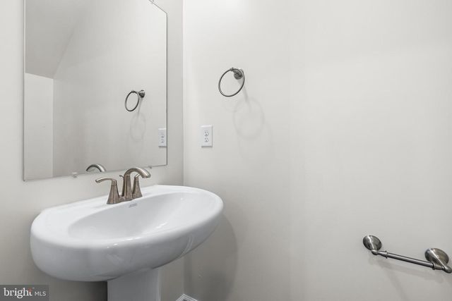 900 GILBERT RD #3601B, Aberdeen, MD 21001