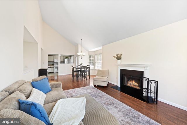128 MILL RUN E, Hightstown, NJ 08520