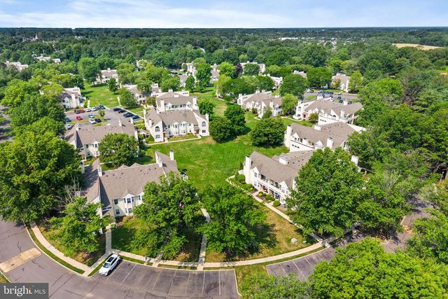 128 MILL RUN E, Hightstown, NJ 08520