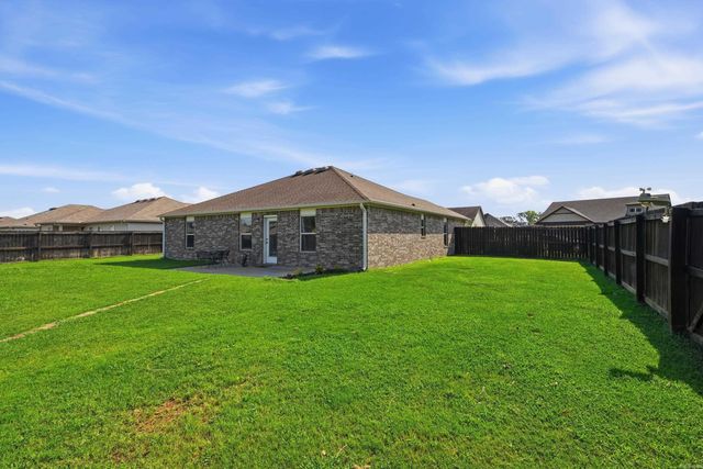 40 Dunwood Drive, Greenbrier, AR 72058