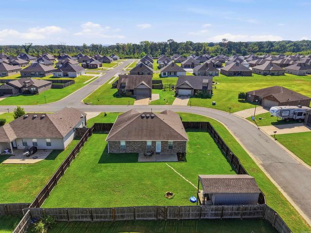 40 Dunwood Drive, Greenbrier, AR 72058