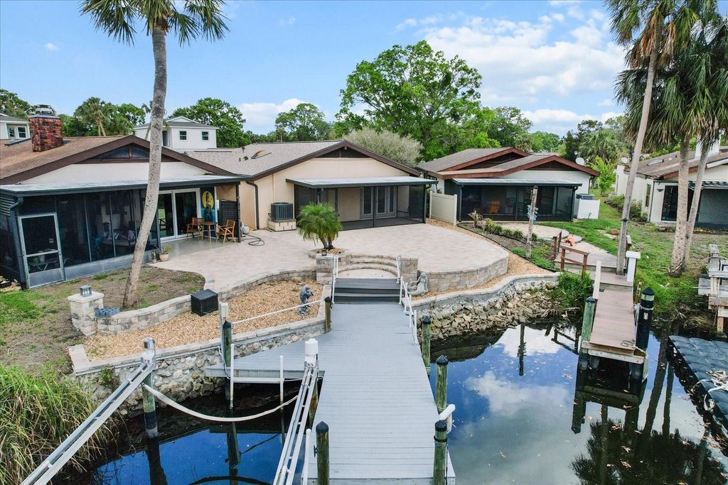 11546 W CLUBVIEW DRIVE, Homosassa, FL 34448