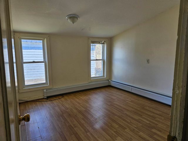 654 Us Route 5, Hartland, VT 05052