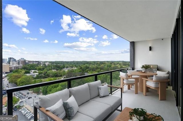 2425 Peachtree Road NE 1409, Atlanta, GA 30305