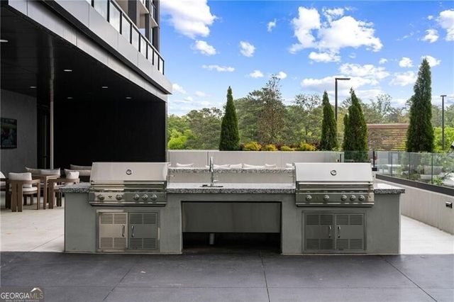 2425 Peachtree Road NE 1409, Atlanta, GA 30305