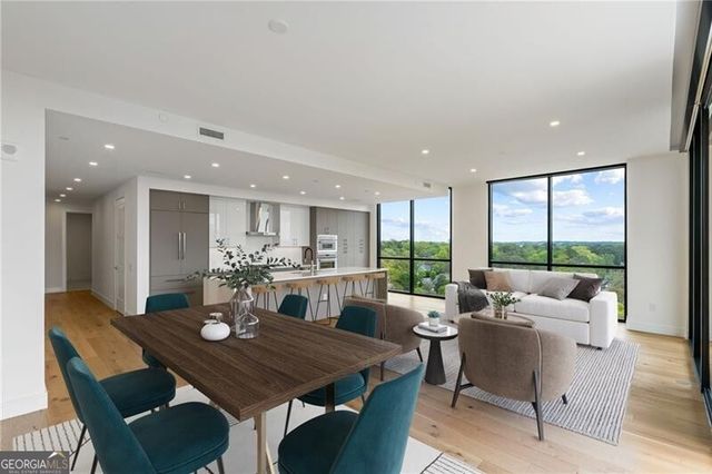 2425 Peachtree Road NE 1409, Atlanta, GA 30305