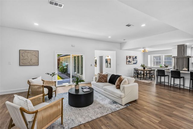 6226 La Cosa Drive, Dallas, TX 75248