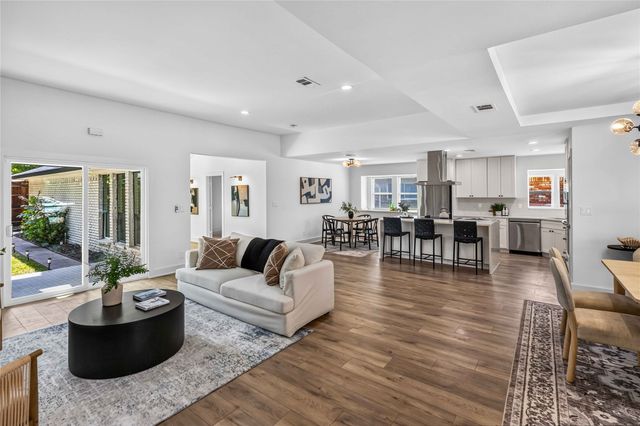6226 La Cosa Drive, Dallas, TX 75248