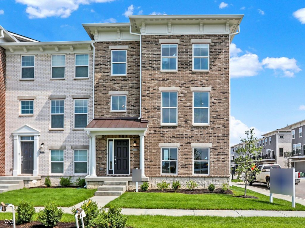 9335 Clarendon Drive, Fishers, IN 46038