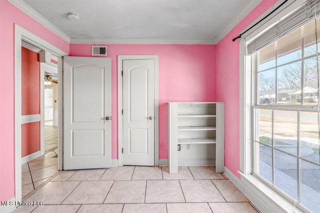 3045 Normandy Drive, Horn Lake, MS 38637