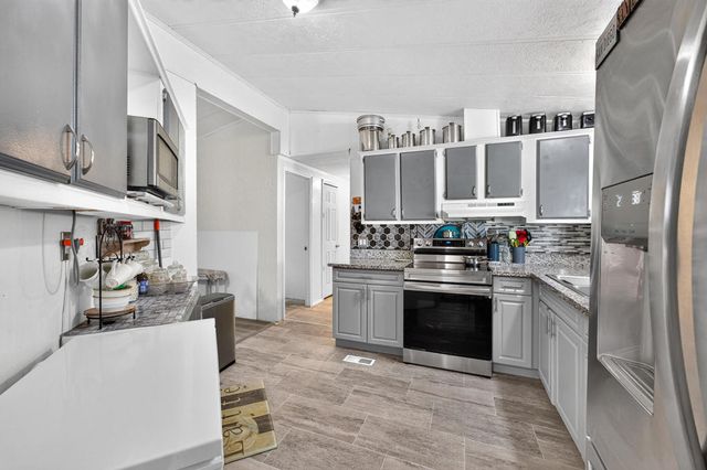 1251 Huntington Avenue, Thermal, CA 92274