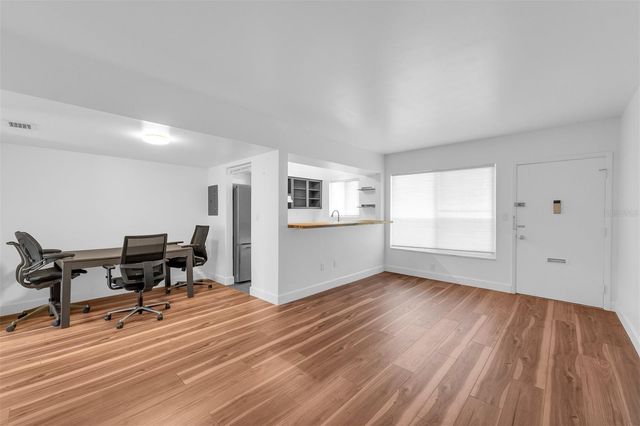 1140 S ORLANDO AVENUE E2, Maitland, FL 32751