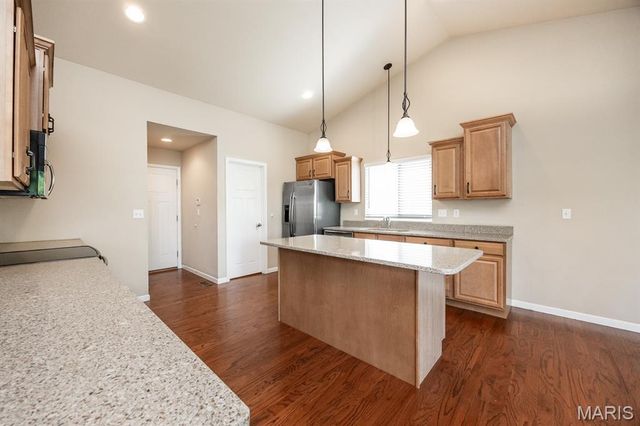 1411 Sauk Trail, O'fallon, IL 62269