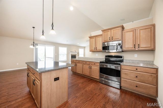 1411 Sauk Trail, O'fallon, IL 62269