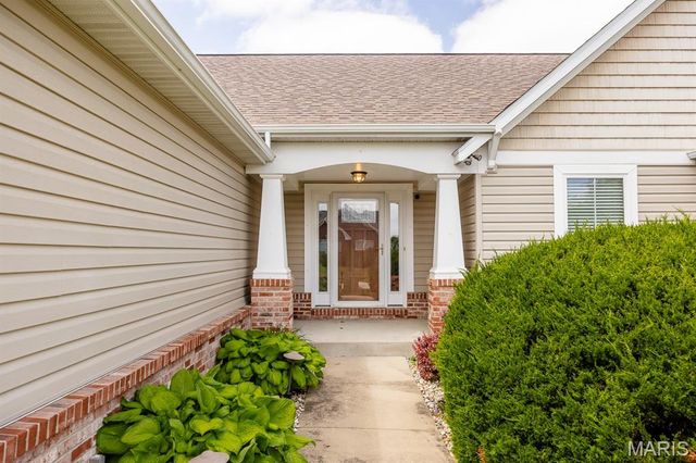 1411 Sauk Trail, O'fallon, IL 62269