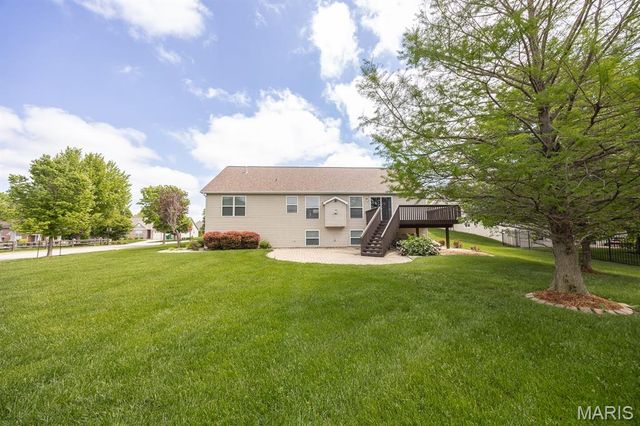 1411 Sauk Trail, O'fallon, IL 62269