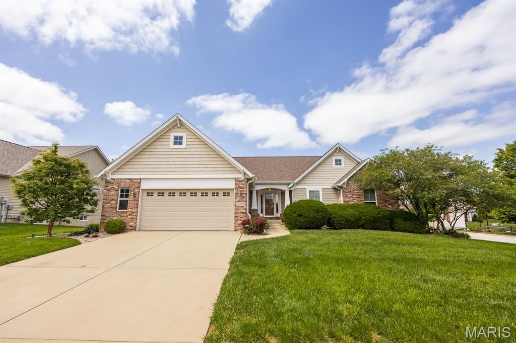 1411 Sauk Trail, O'fallon, IL 62269