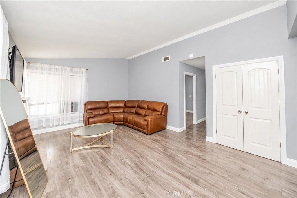 198 N Pennsylvania St, Lake Elsinore, CA 92530 — photo 5