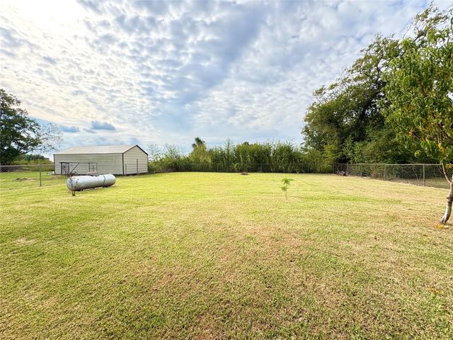 135 Janice Street, Bay City, TX 77414