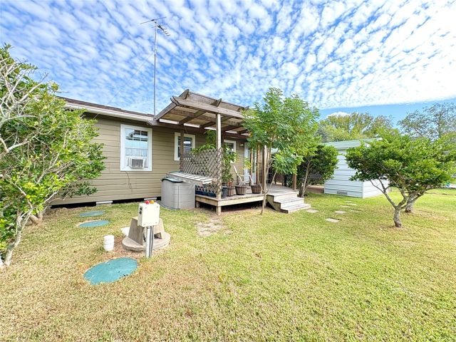 135 Janice Street, Bay City, TX 77414