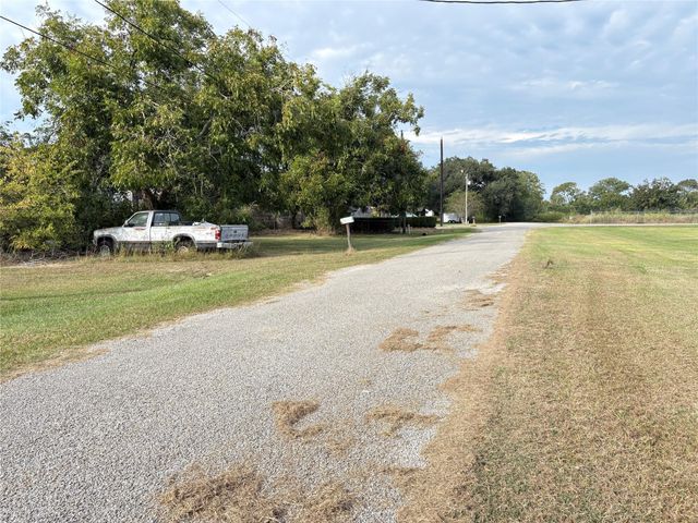 135 Janice Street, Bay City, TX 77414