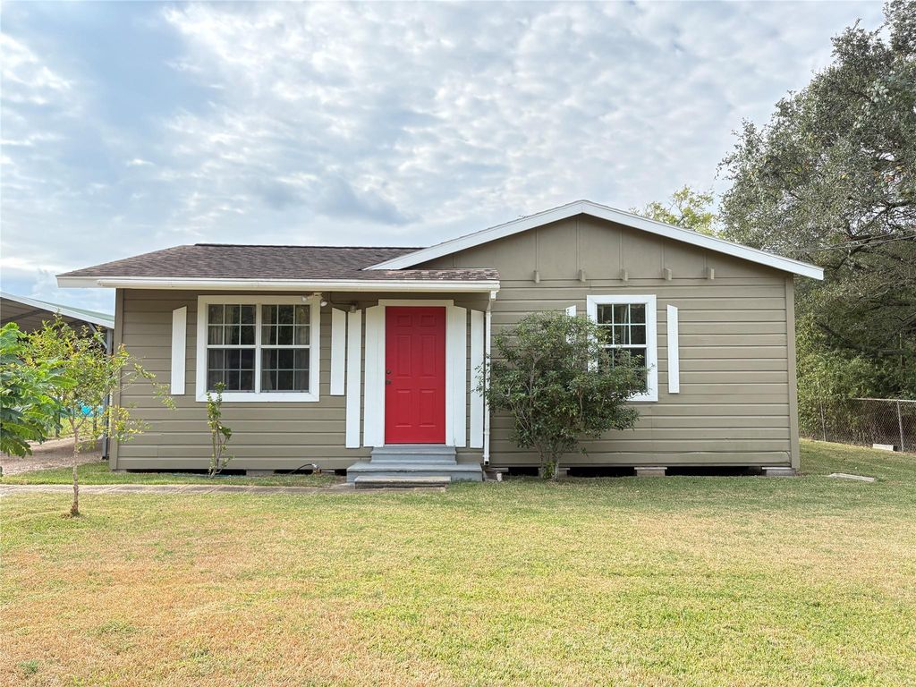 135 Janice Street, Bay City, TX 77414