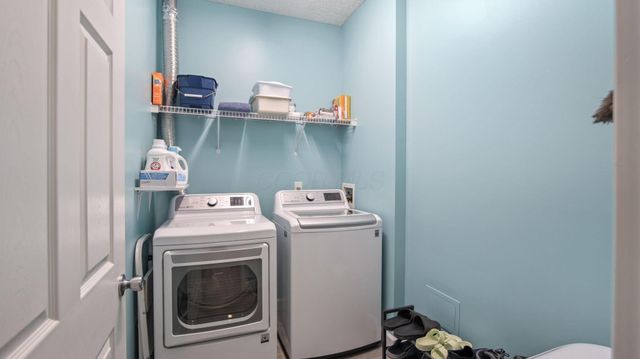 3669 Stoneway Point, Powell, OH 43065