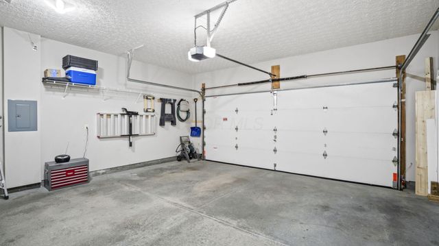 3669 Stoneway Point, Powell, OH 43065