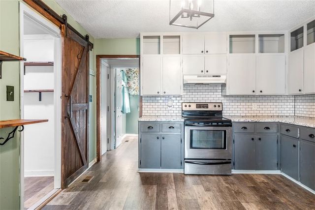 3297 Indiana Road, Ottawa, KS 66067