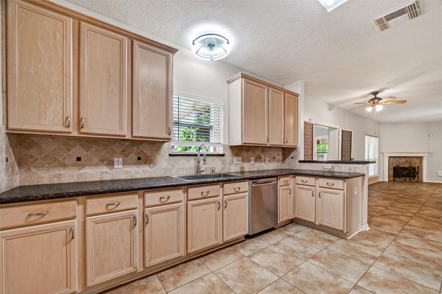 3815 Kristin Lee Lane, Houston, TX 77014