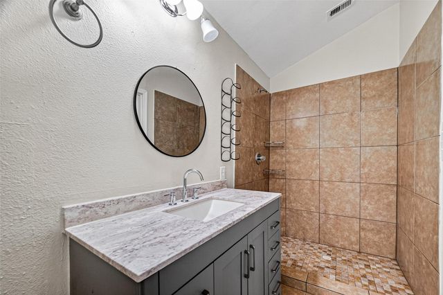 3815 Kristin Lee Lane, Houston, TX 77014