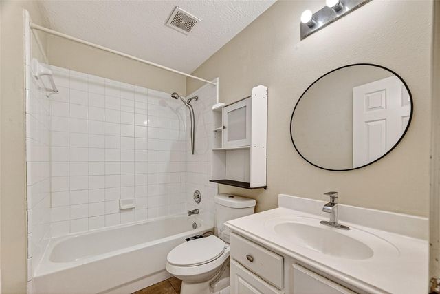 3815 Kristin Lee Lane, Houston, TX 77014