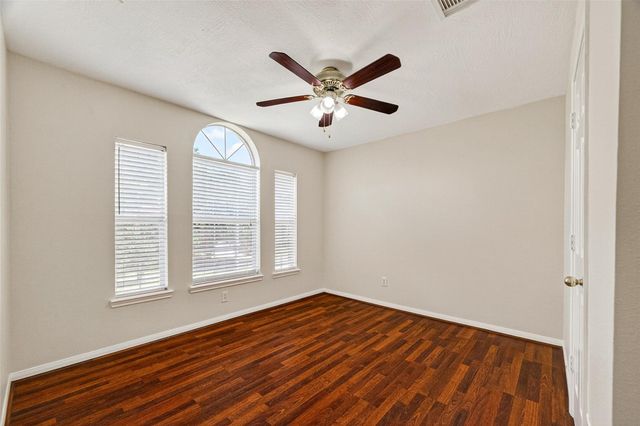 3815 Kristin Lee Lane, Houston, TX 77014