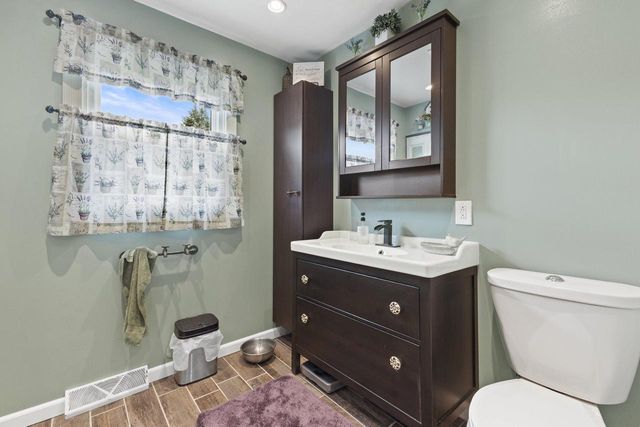 1525 Prairie DRIVE, Racine, WI 53406