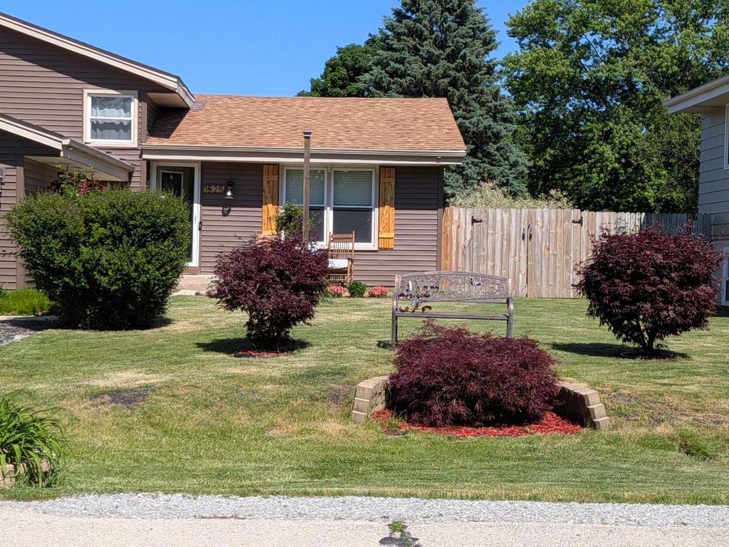 1525 Prairie DRIVE, Racine, WI 53406