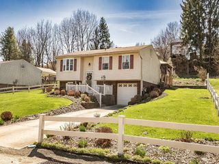 30 Deer Park Dr, West Deer, PA 15024