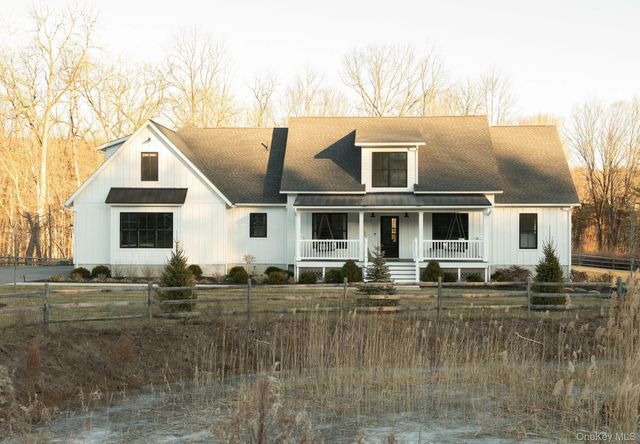 11 Crimson Hill Road, Rhinebeck, NY 12572