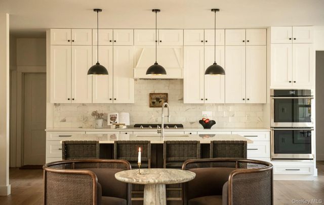 11 Crimson Hill Road, Rhinebeck, NY 12572