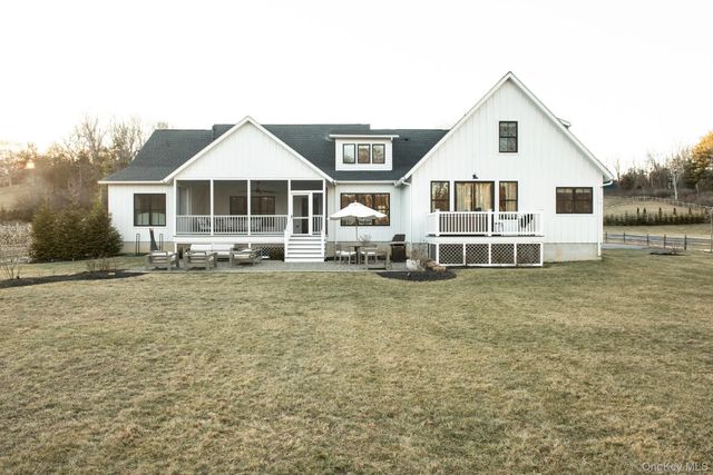 11 Crimson Hill Road, Rhinebeck, NY 12572