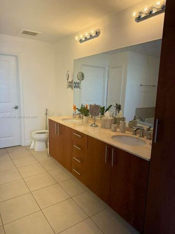 1945 S Ocean Dr 709, Hallandale Beach, FL 33009