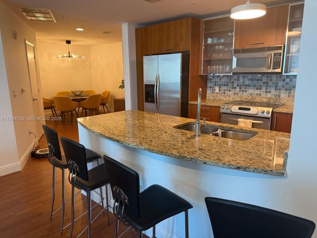 1945 S Ocean Dr 709, Hallandale Beach, FL 33009