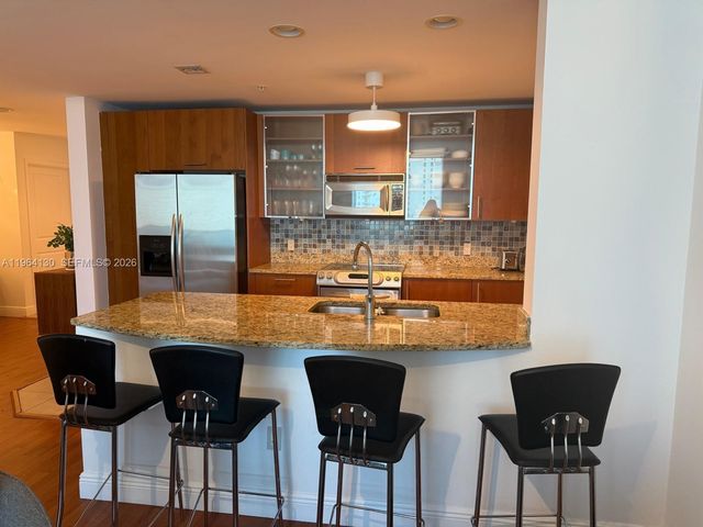 1945 S Ocean Dr 709, Hallandale Beach, FL 33009