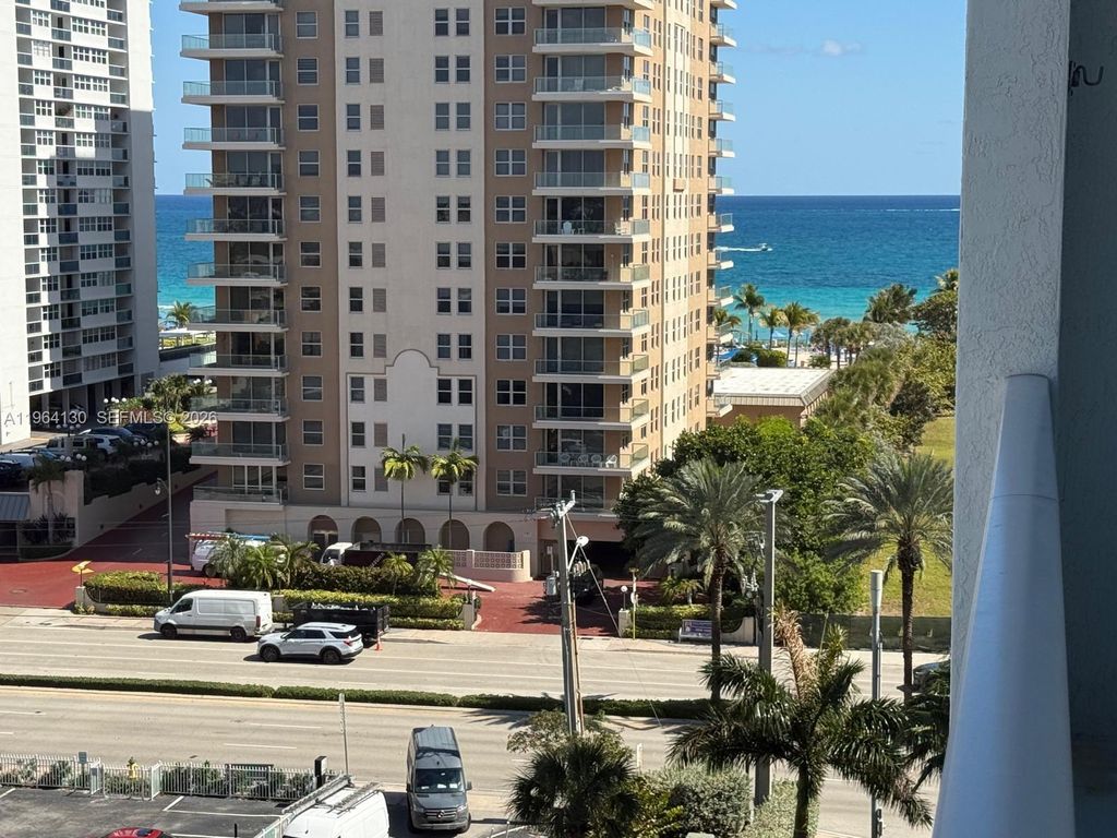 1945 S Ocean Dr 709, Hallandale Beach, FL 33009