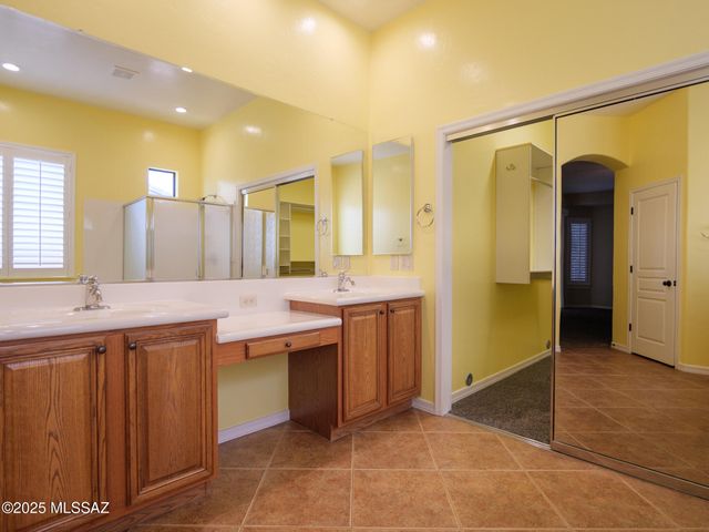 13065 N High Hawk Drive, Marana, AZ 85658