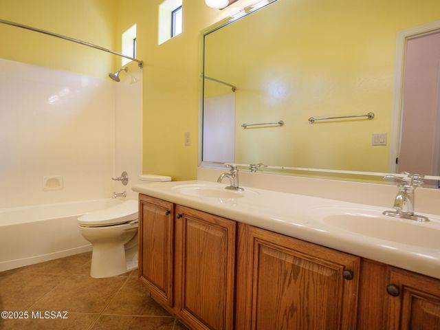 13065 N High Hawk Drive, Marana, AZ 85658