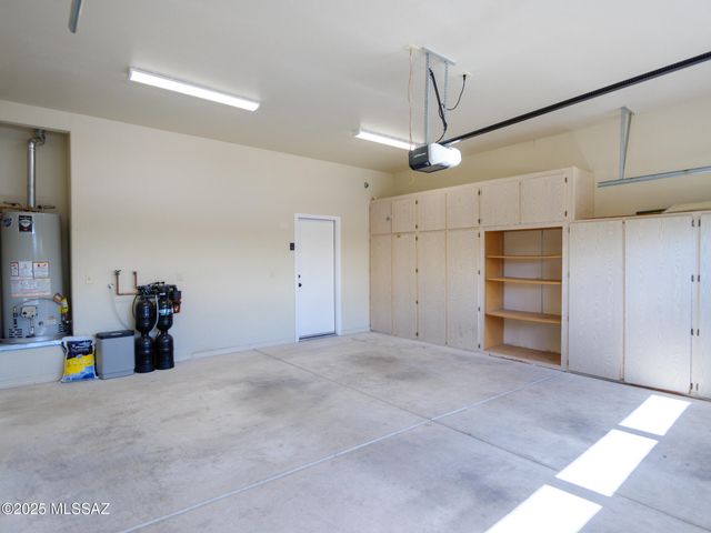 13065 N High Hawk Drive, Marana, AZ 85658