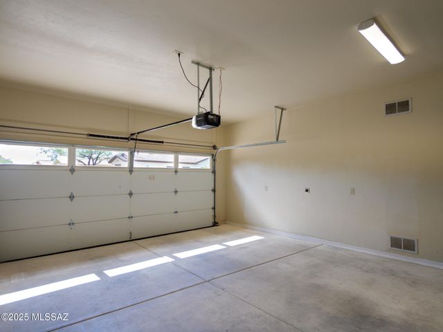 13065 N High Hawk Drive, Marana, AZ 85658